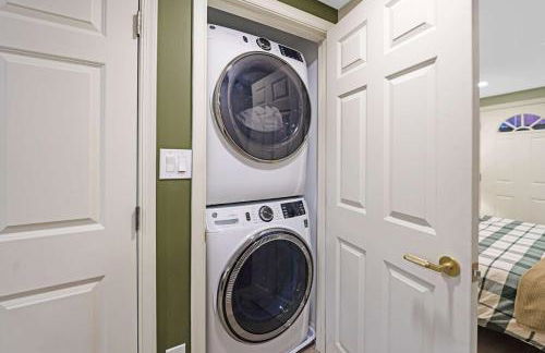 2 Blocks from the US Capitol - Photo 14