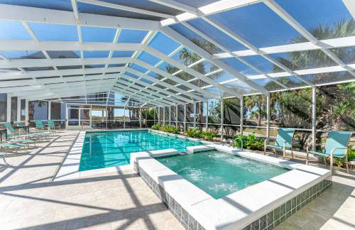 SunScape & SeaScape Beachfront Vacation Home - Foto 41