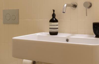 VYTINA LOFTS - Cozy 2-Level Loft Apartments with Fireplace & Mountain Views - Photo 43