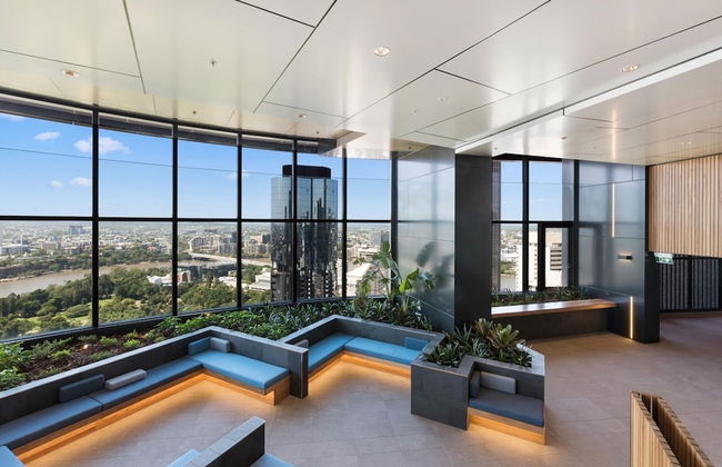 Hamptons Retreat on Level 77 Skytower - Photo 30