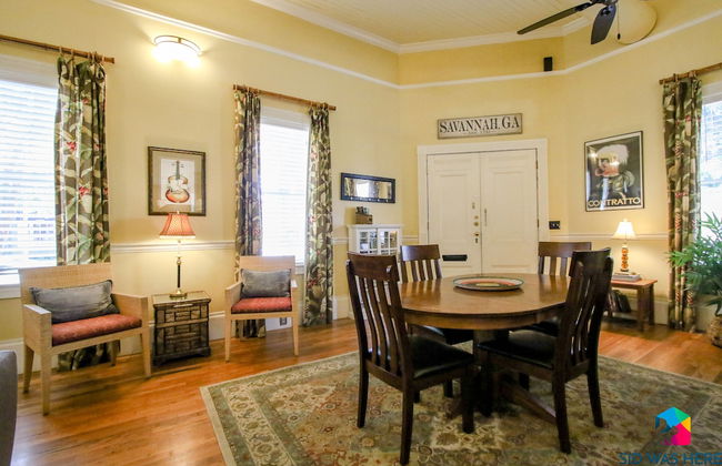 The Irish Bar near Bay Historic Savannah - Photo 38