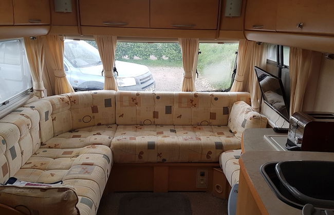 Lovely Caravan Near Notts and Newark - Foto 12