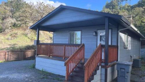 New, Fun-Size Benbow House! - Foto 1