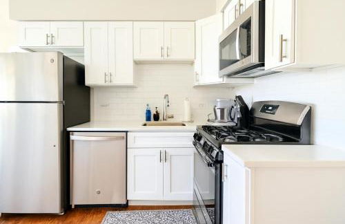 Central 2BR Private Stay Near Airport & Cafés - Foto 5