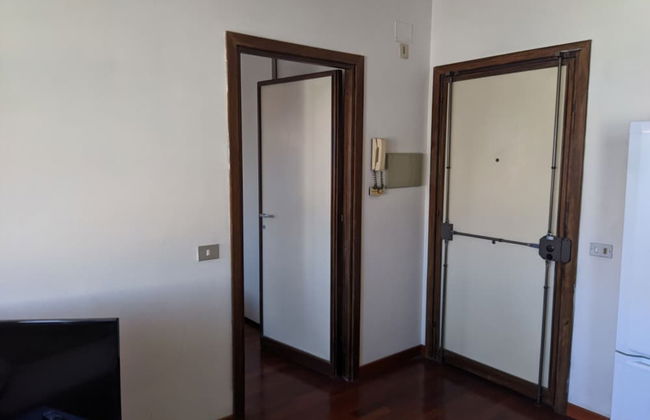 Snug Apartment in Roma near San Giovanni Train Station - Photo 5