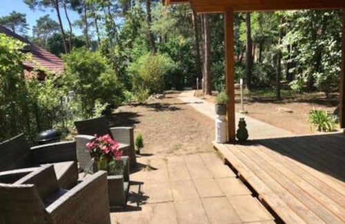 FEWO PARTNERS Haus Clemens - Gemütliches Holzhaus mit Grundstück nahe Badesee - Photo 2