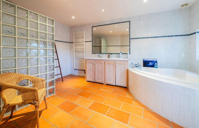 Mansion With Swimming Pool - Foto 24