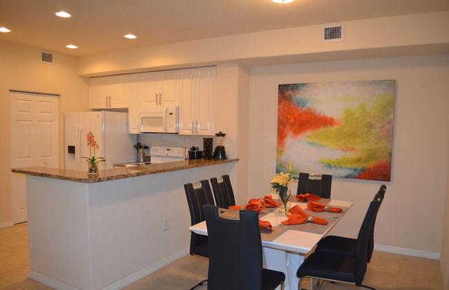 Fort Myers Luxury Vacation Condo - Photo 9