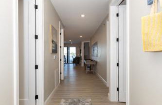 Topsider Condo w/ Stunning Lake Views, Shuffleboard & King Beds - Foto 32