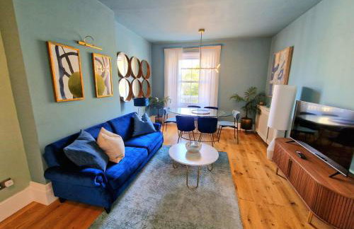 Gorgeous Hyde Park Home with Lift-Elevator Access & Nice View - Foto 10