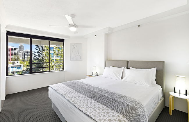 Surfers Century Oceanside Apartments - Foto 9