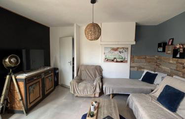 Charmant T2, Cl 3 étoiles, 4 Lits, 4 personnes et 1enfant, parking et terrasse - Foto 1