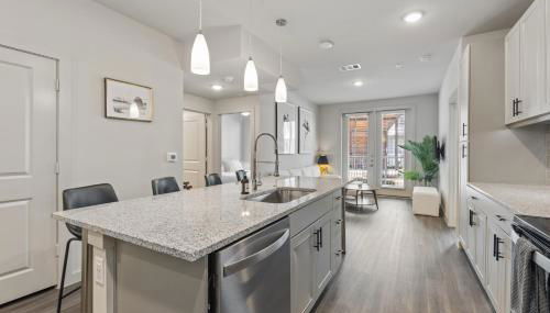 Modern 2BR Poolside Patio Suite in North Austin - Foto 2, Other