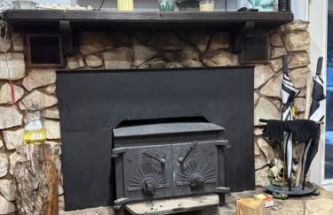 Roscoe Cabin Pet friendly - Photo 12