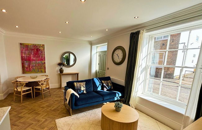 Charles Hope Salisbury Centre - Photo 42