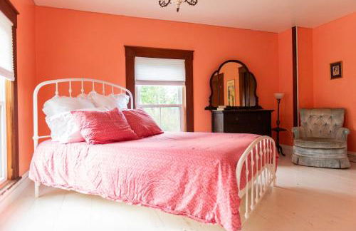 Historic Colonial in the Heart of Ski Country - Foto 42