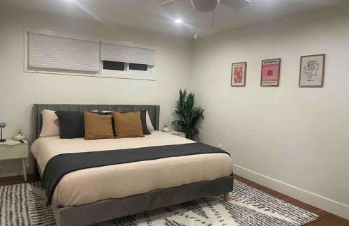 Huge Updated Spanish Apt - Steps to Beach & Bay! - Foto 16