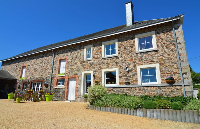 Cottage in Former Farmhouse in Tillet - Photo 1