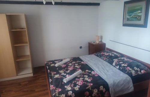 Holiday Home Lucija "" Private house with pool "" - Foto 10