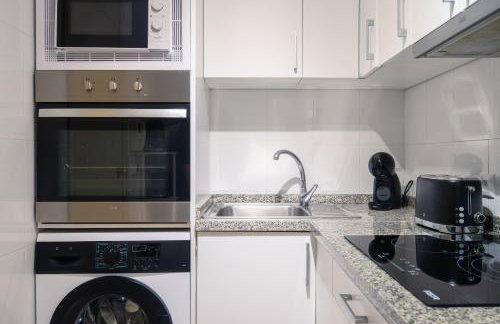 Vistas a Plaza de España y Parking Gratuito - Foto 13