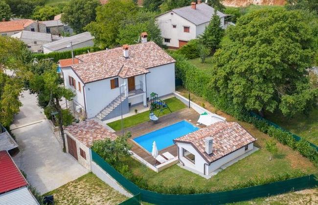 Modern Holiday Home With Pool in Pazin - Foto 35