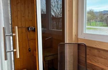 Geräumiges Tiny Haus für 1 bis 8 Personen mit Infrarotkabine - Foto 13