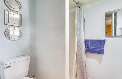 Harrison Home with Grill and Lake Views Walk to Town! - Foto 14