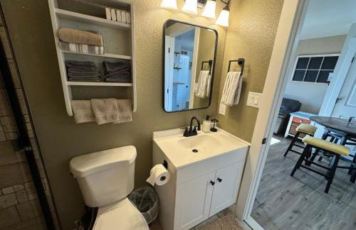 Relax & Unwind in a Serene Retreat Near the Beach - Foto 45