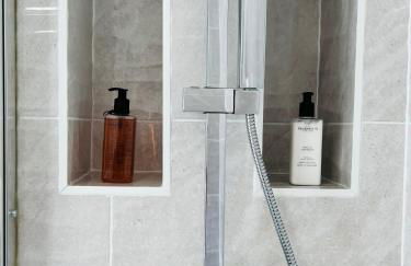 Beautiful, Luxurious 3 Bed house, Perfect for Contractors , Family & Friends - Foto 53