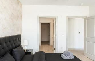 Resort-Style Retreat 1 King 2 Queens, Pool table - Foto 18