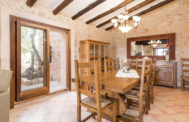 Sa Font in Petra With 3 Bedrooms and 2 Bathrooms - Photo 15