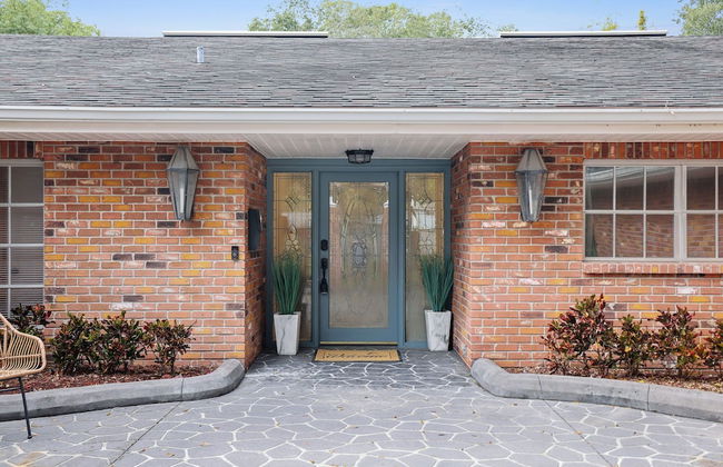 Golden Retreat: Expansive 6BR Home w Heated Pool ~ - Foto 70