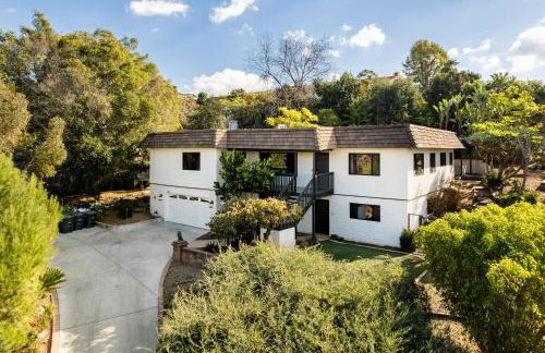 5BR Oasis with Pool, Arcade, Sauna - Photo 68