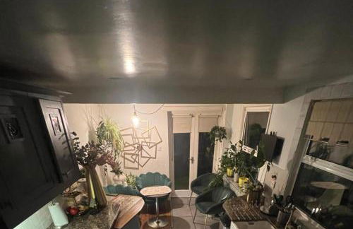 House - Sleeps 4 - Garden - Pets Ok - Parking - Photo 10