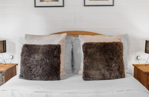 Bowness 45 - 2 bedroom Lake Windermere Lodge - Photo 19