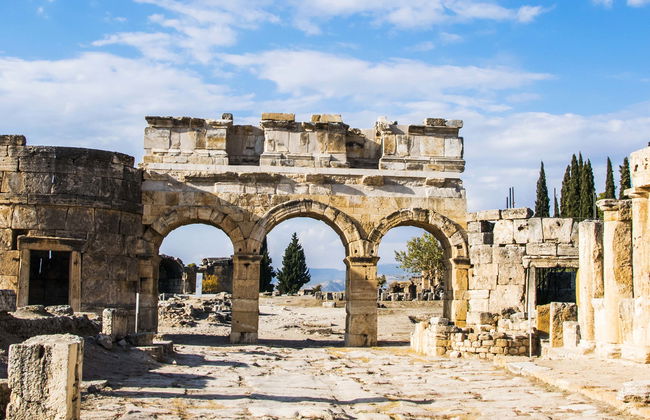 Excursión a Hierápolis y Pamukkale en avión - Foto 1