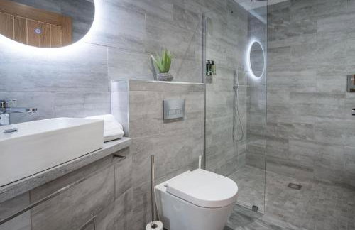 Suite 9 - Sleeping Giant Hotel - Pen Y Cae Inn - Foto 14