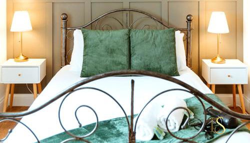 *Luke Stays Oswald Terrace* - Foto 2