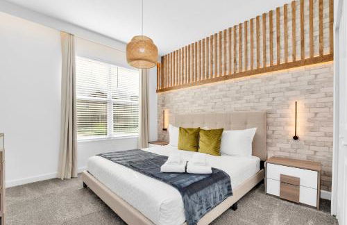 5BR Family Haven Near Disney with Private Pool - Foto 55