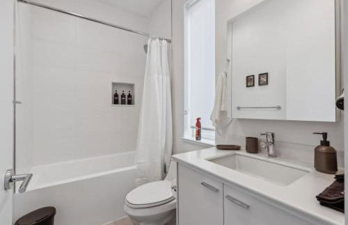 Aquara 2BD Townhouse DownTown Walkable - Foto 24