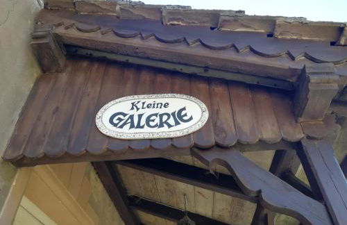 Kleine Galerie Apartment für 3 mit Küche Kamin Netflix Parken und Hofladen - Foto 1