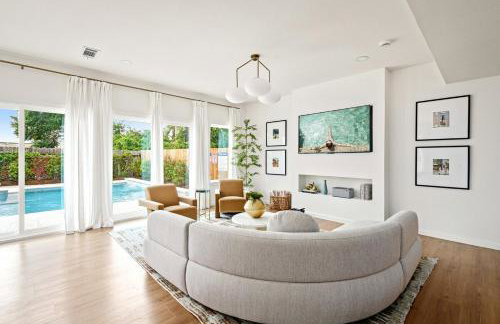 Resort-Style 3BR Ensuites, Slps7, Pool&, Gated, BBQ - Photo 2