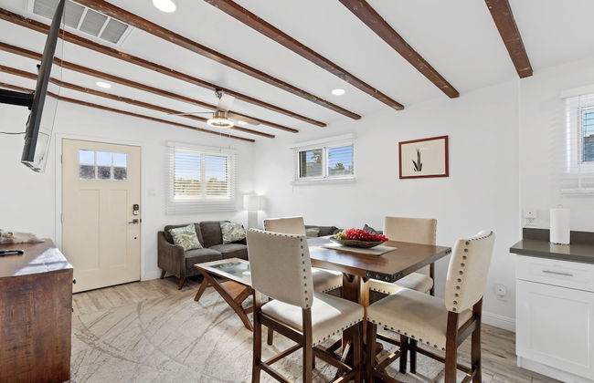 Cottage with BBQ & Hot Tub - Foto 22