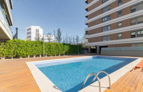 Penthouse with Private Terrace & Pool Access - Foto 1