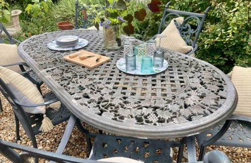 Spacious Semi-detached Southsea House, Free Parking On Drive - Photo 18