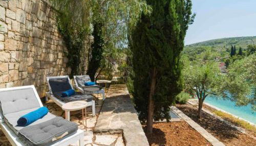 Design&Art Seafront Villa - Foto 3, sunbed