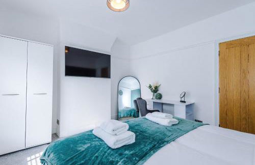 Serene & Contemporary Hoole House - Photo 25