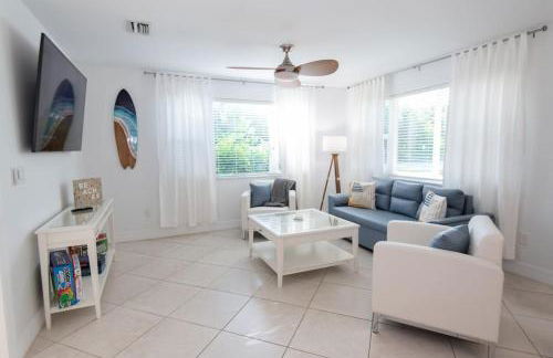 Coastal 2BD Beach Access Condo - Steps to Ocean - Foto 7
