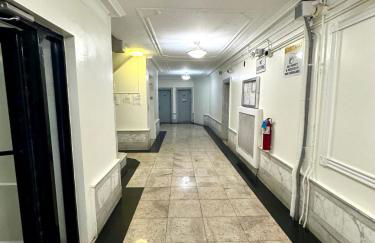 Sunny Jersey City 1BR, 25 min to NYC, 15min to EWR, King Bed, Hammock & Park Views - Foto 24