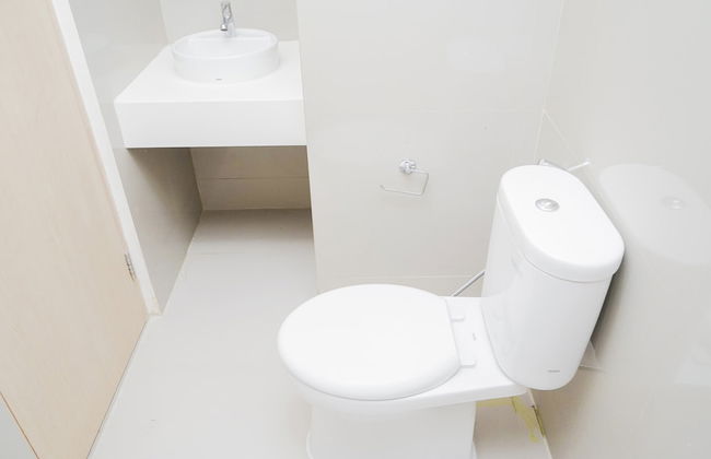 Comfy and Minimalist Studio Apartment at Tree Park BSD - Foto 8